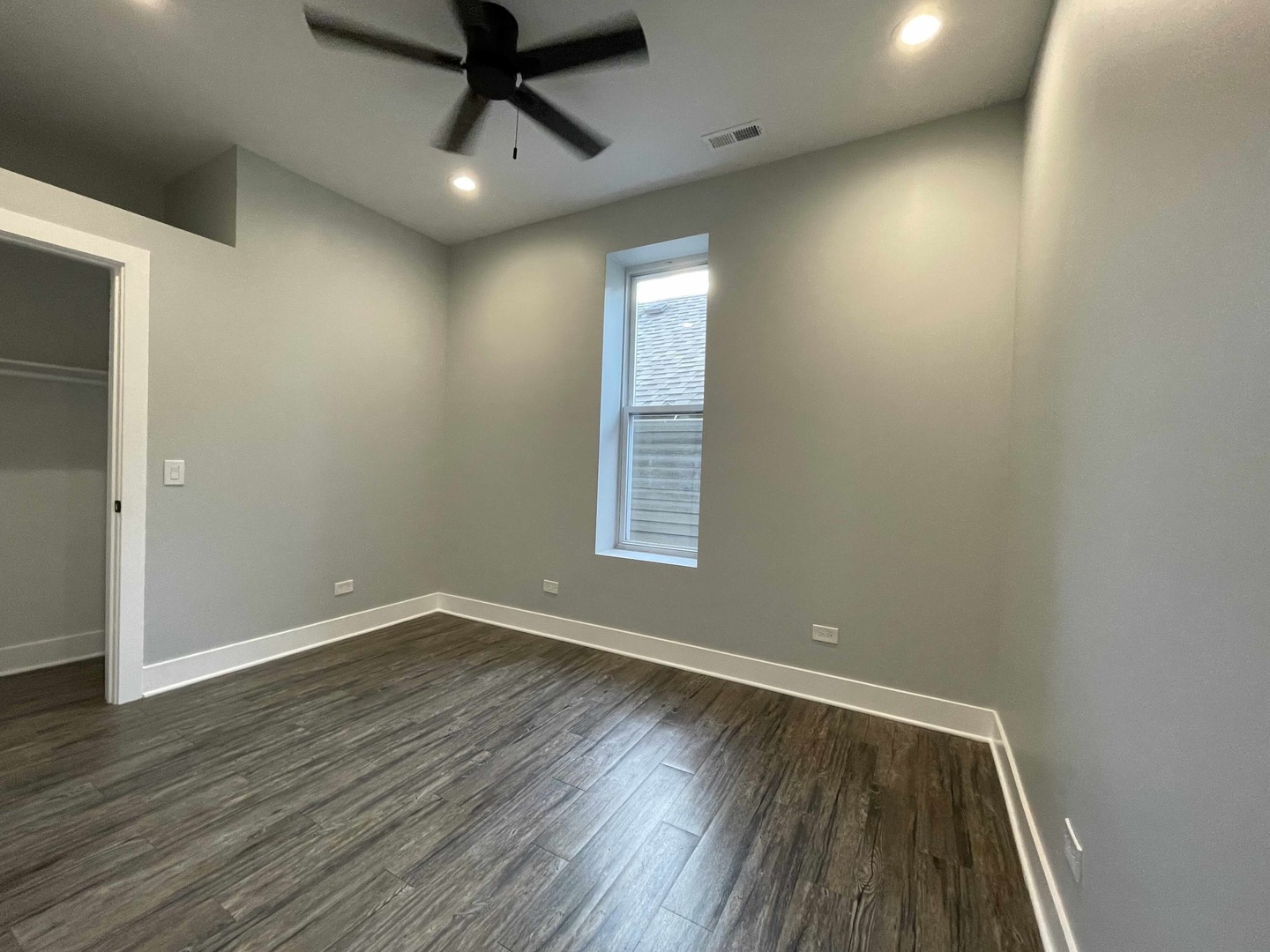2221 W 21st Place #2F, Chicago, IL 60608