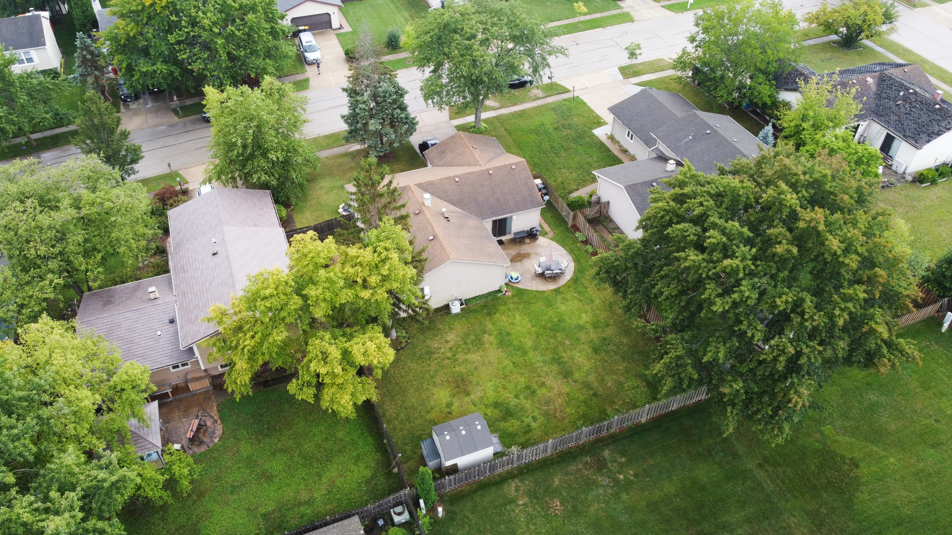 312 Exmoor Drive, Streamwood, IL 60107