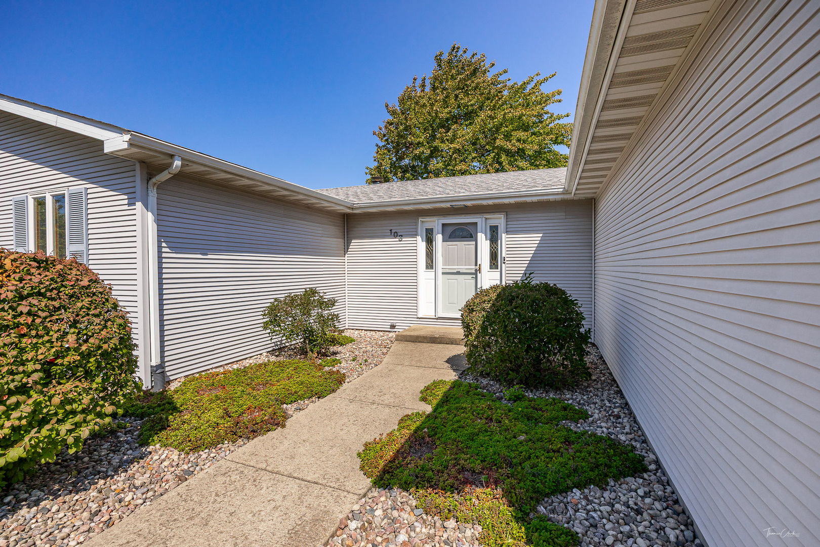 103 E Coady Drive, Minooka, IL 60447