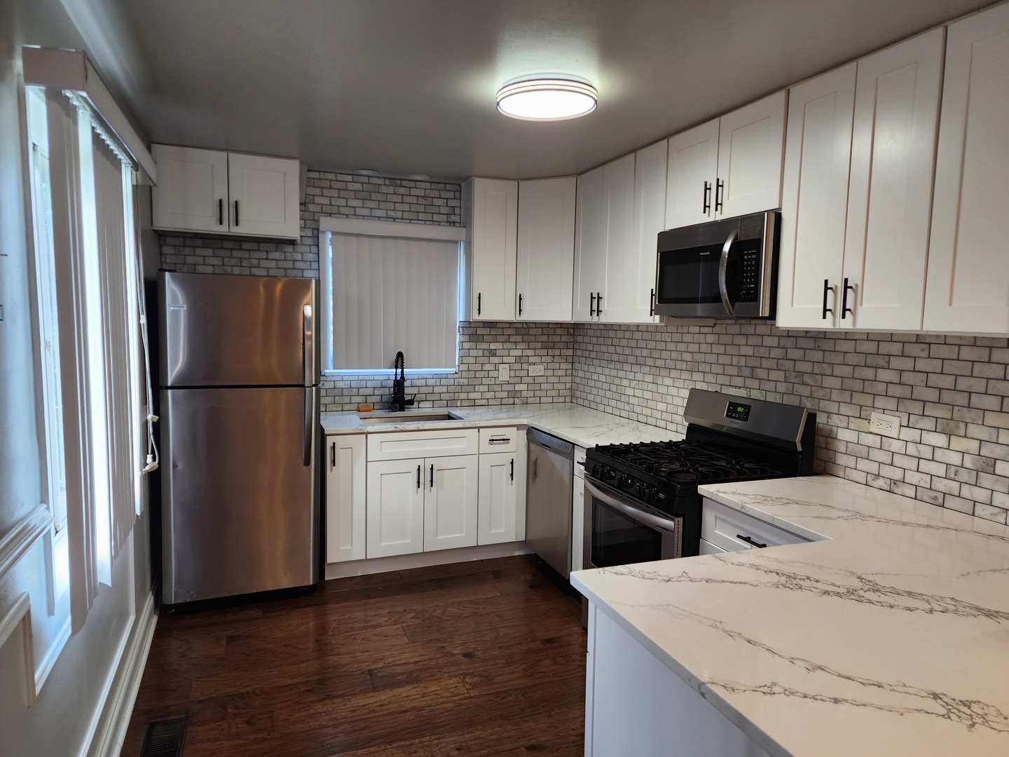 1365 Imperial Avenue, Calumet City, IL 60409