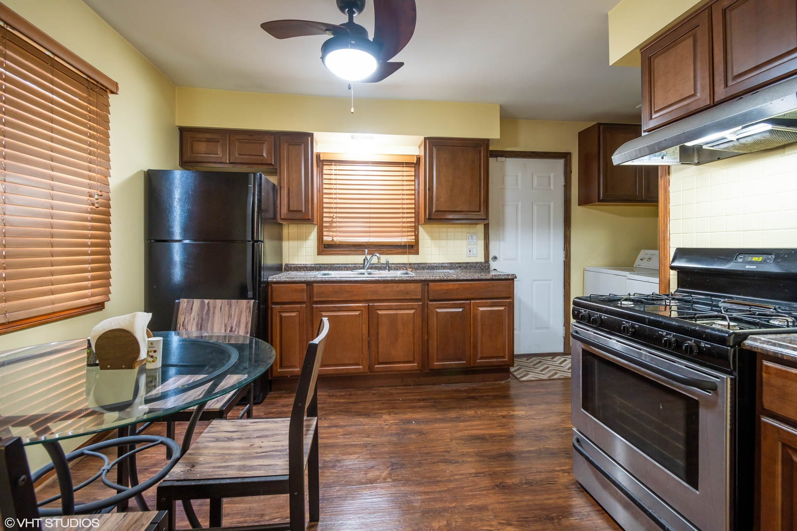 17130 Park Avenue, Lansing, IL 60438
