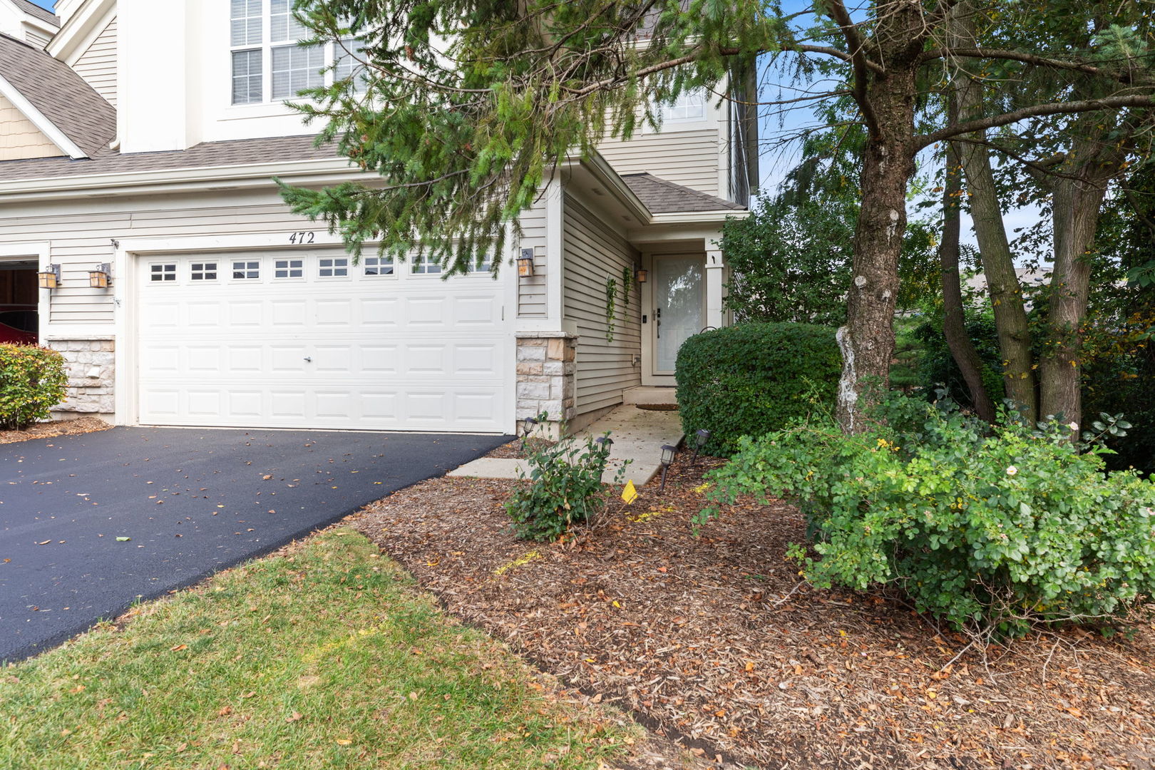 472 Vaughn Circle, Aurora, IL 60502