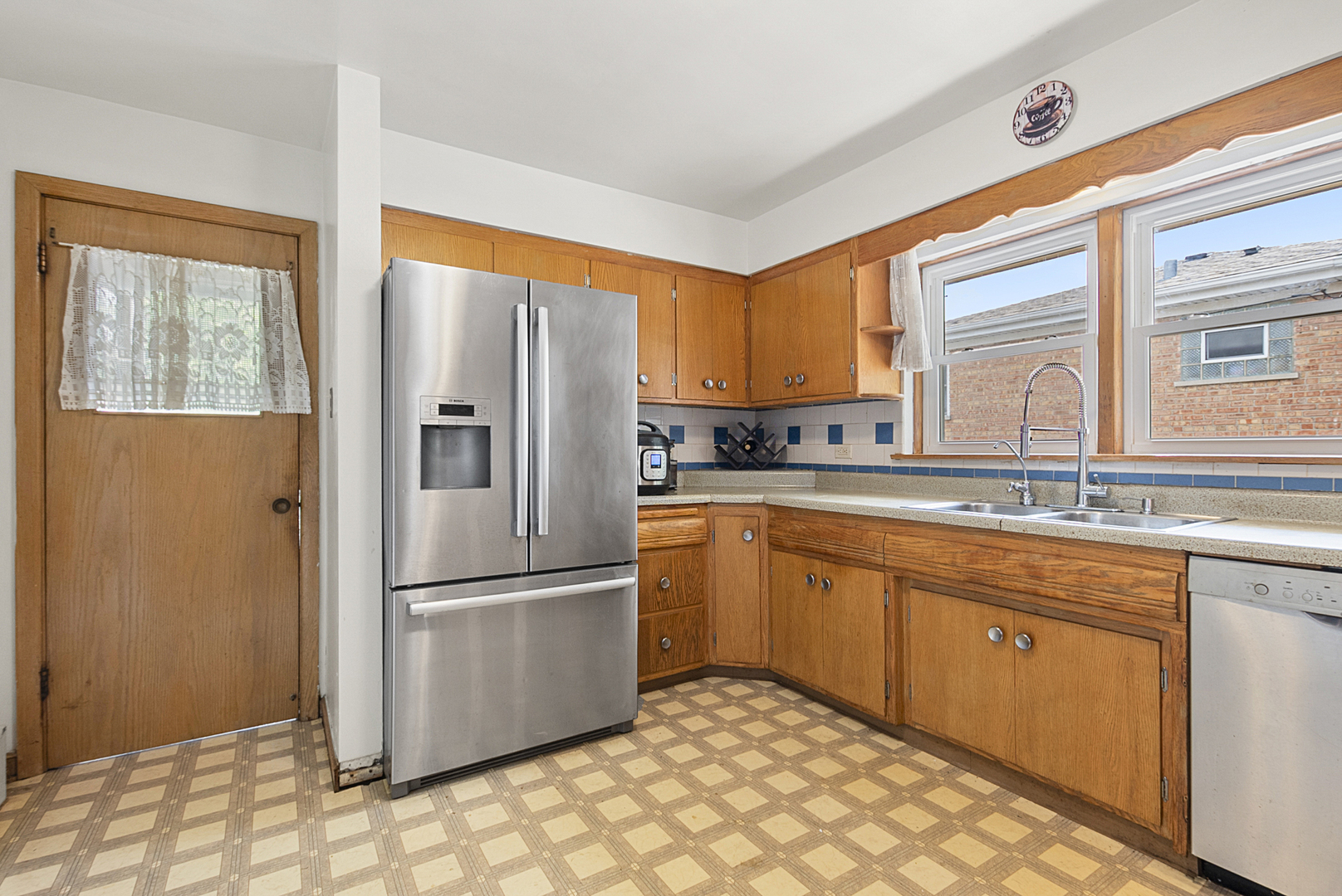 9525 Massasoit Avenue, Oak Lawn, IL 60453