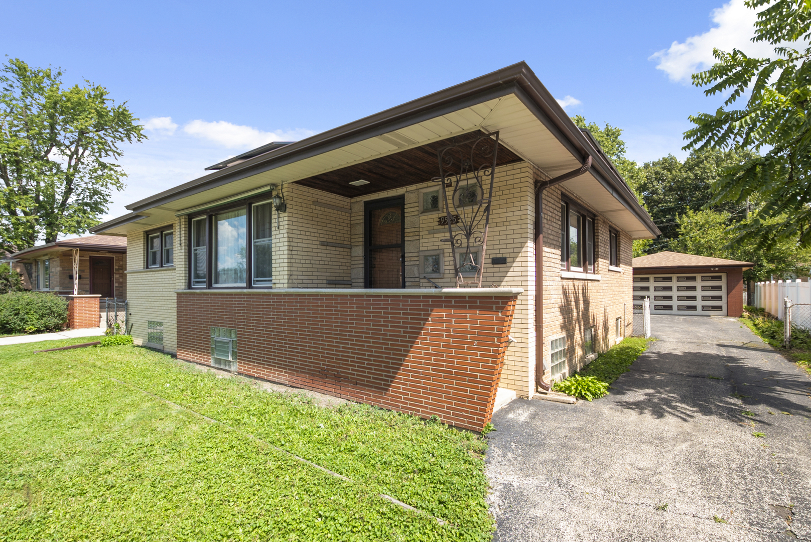 9525 Massasoit Avenue, Oak Lawn, IL 60453