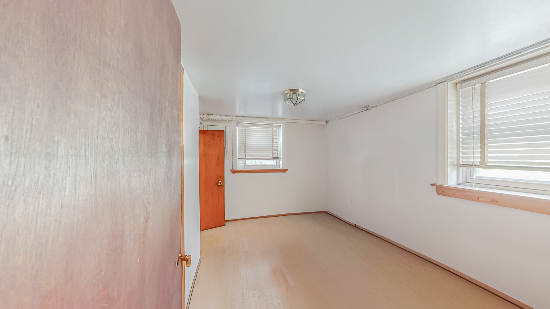 4542 S Sawyer Avenue, Chicago, IL 60632
