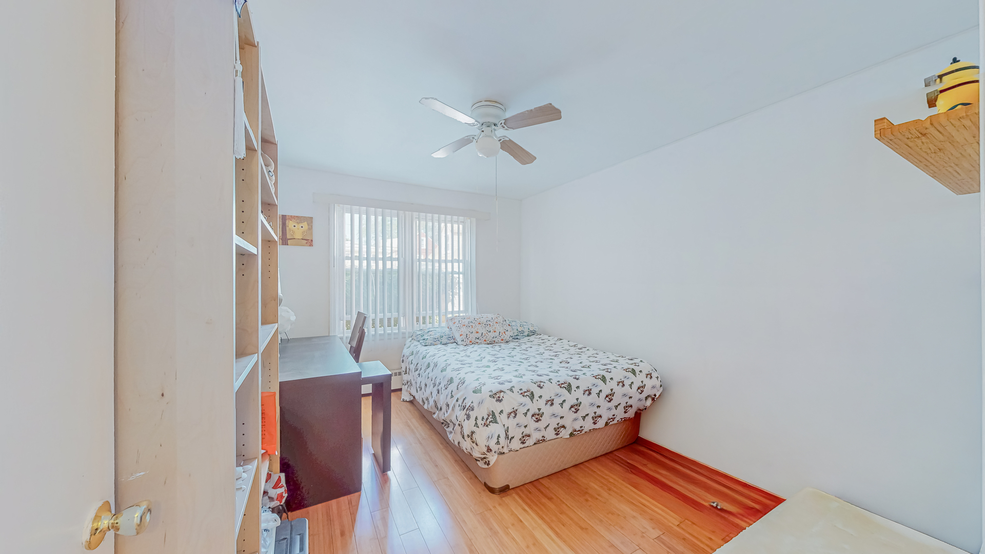 4542 S Sawyer Avenue, Chicago, IL 60632