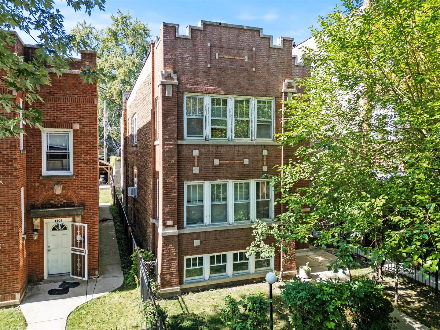 1512 N Lorel Avenue, Chicago, IL 60651