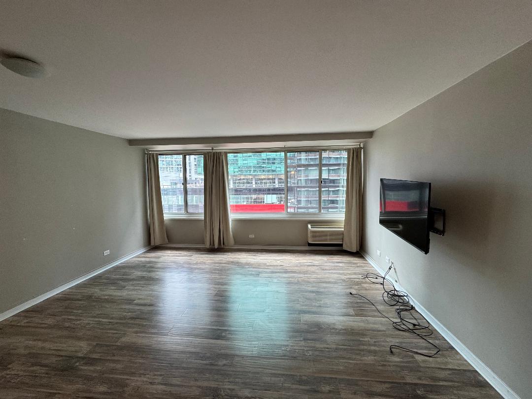211 E Ohio Street #1514, Chicago, IL 60611