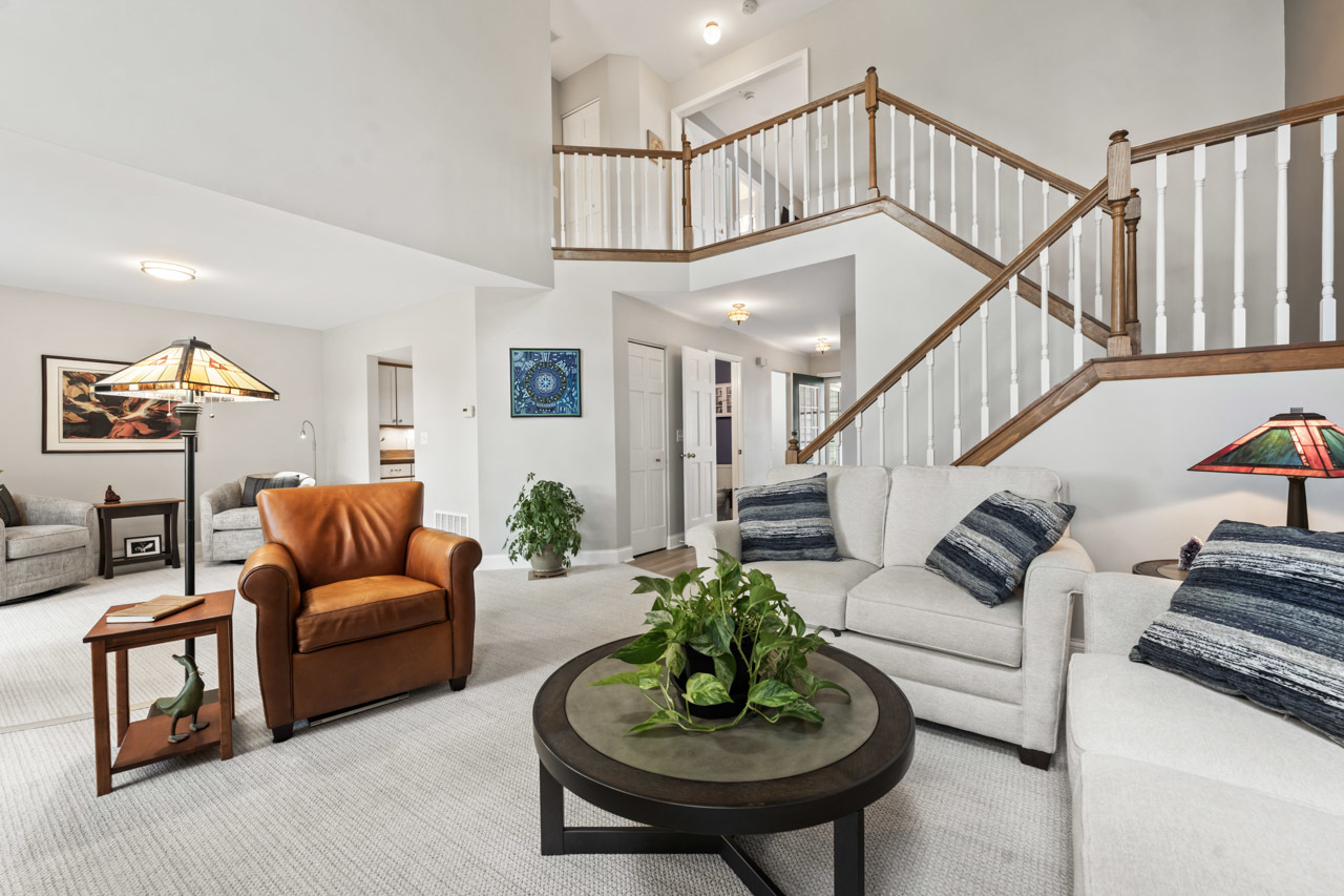 413 Edgewater Lane #413, Wauconda, IL 60084