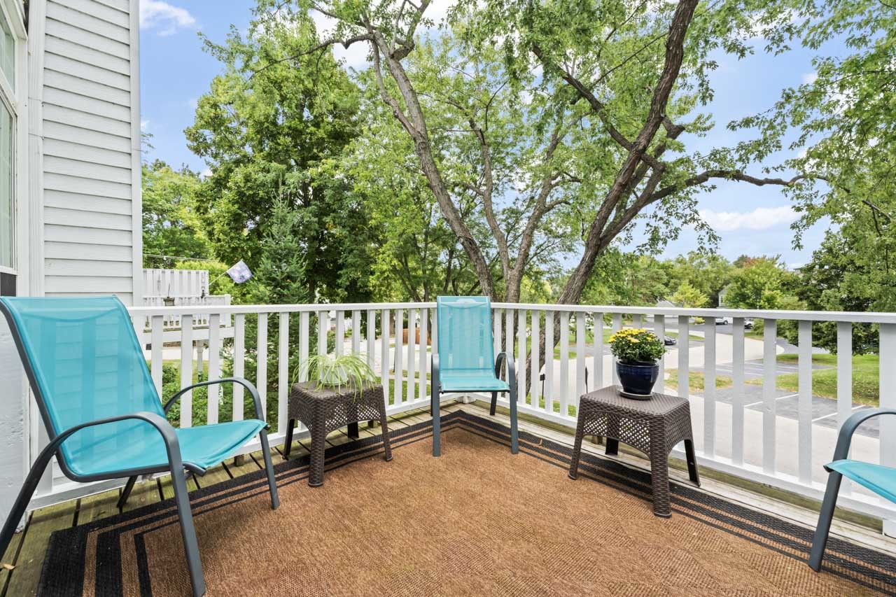 413 Edgewater Lane #413, Wauconda, IL 60084