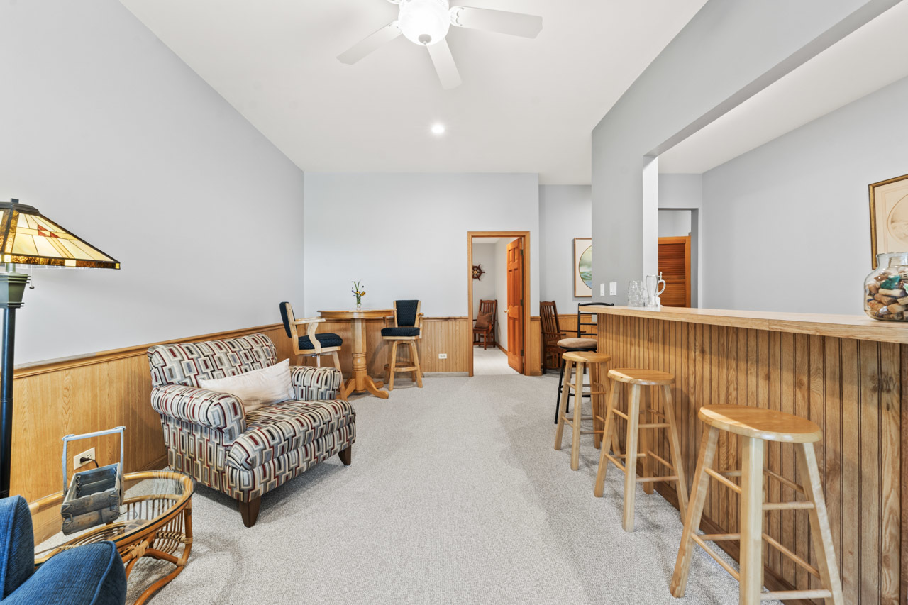 413 Edgewater Lane #413, Wauconda, IL 60084