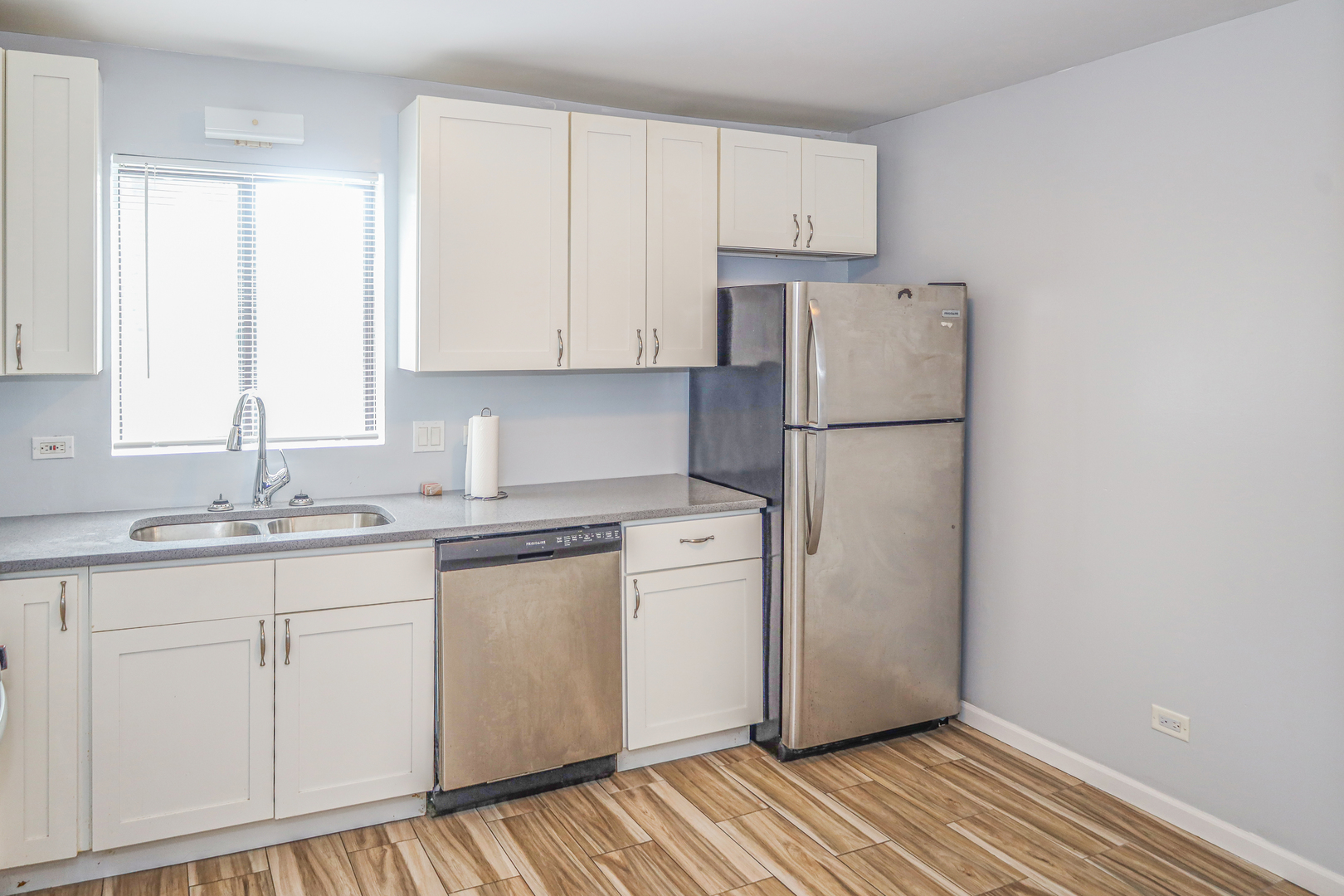 6020 Lake Bluff Drive #201, Tinley Park, IL 60477