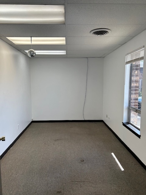 627 N York Street #N, Elmhurst, IL 60126
