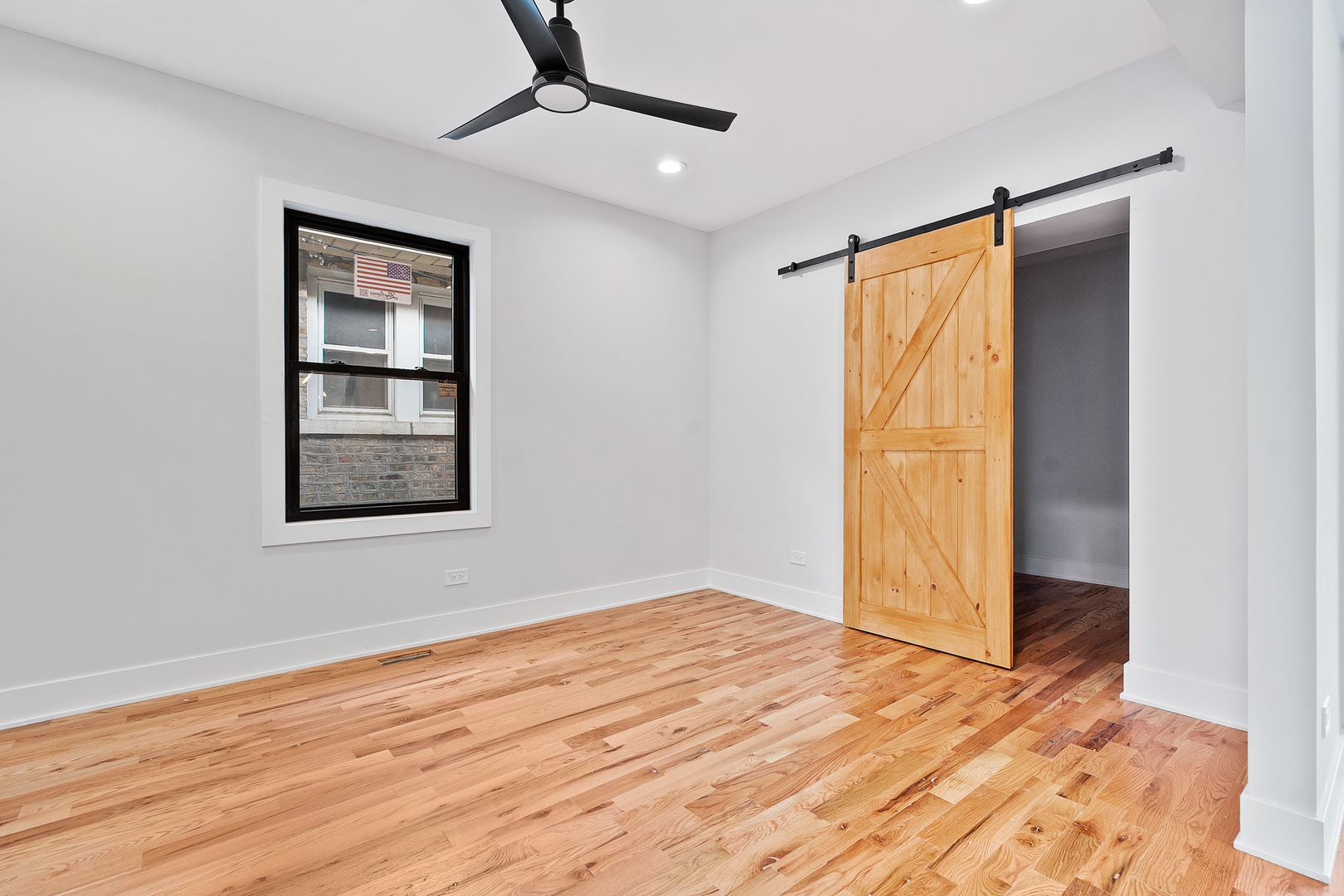 3529 N Nottingham Avenue, Chicago, IL 60634