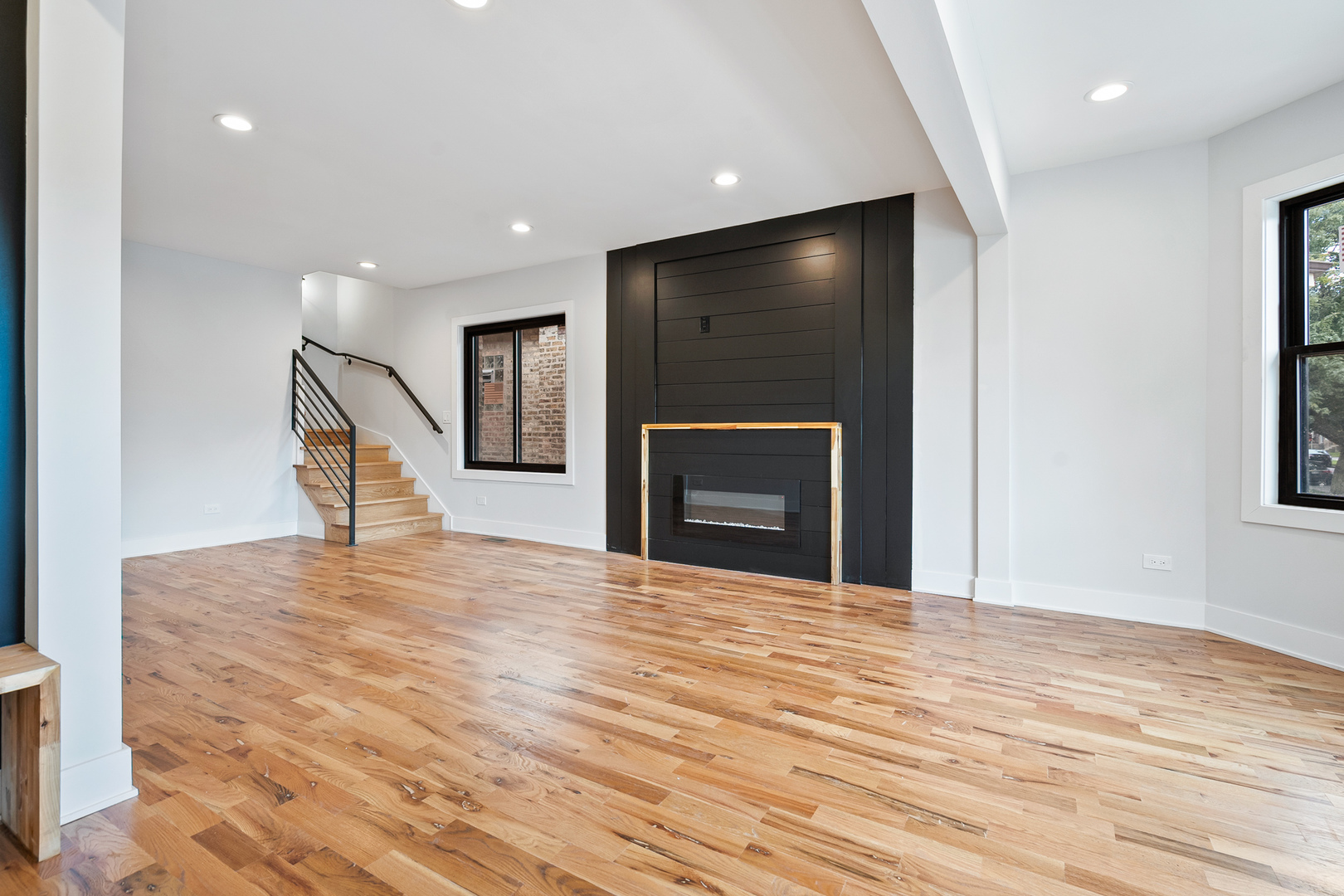 3529 N Nottingham Avenue, Chicago, IL 60634
