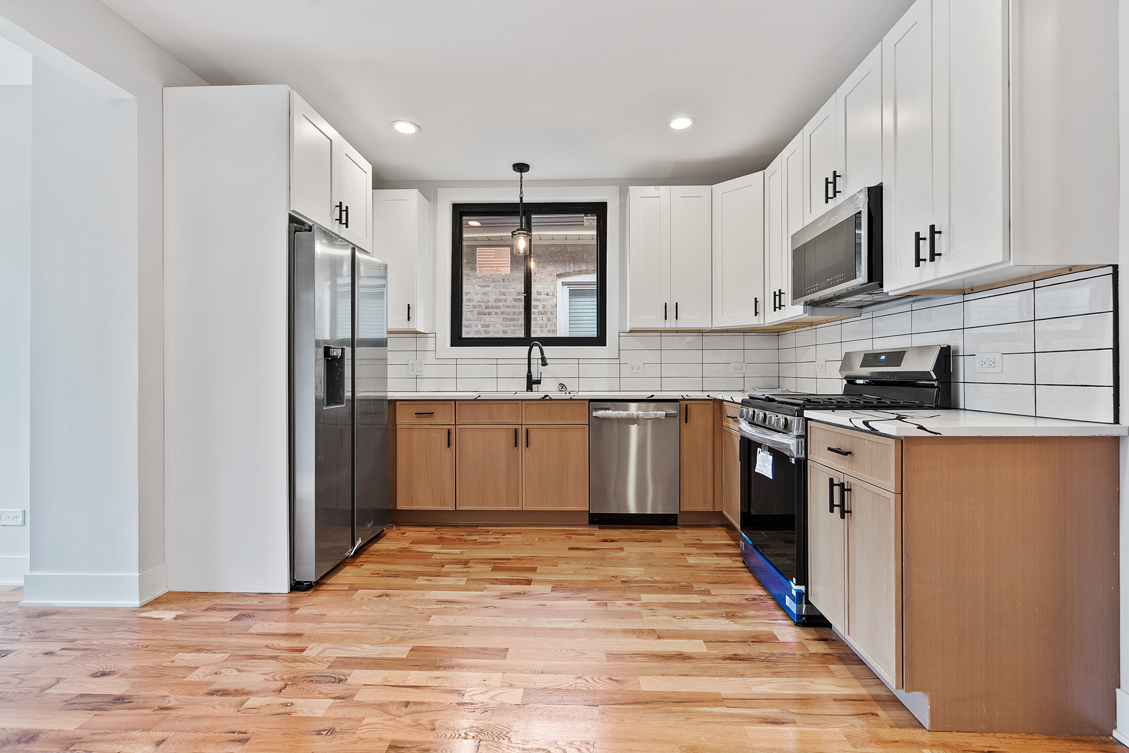 3529 N Nottingham Avenue, Chicago, IL 60634