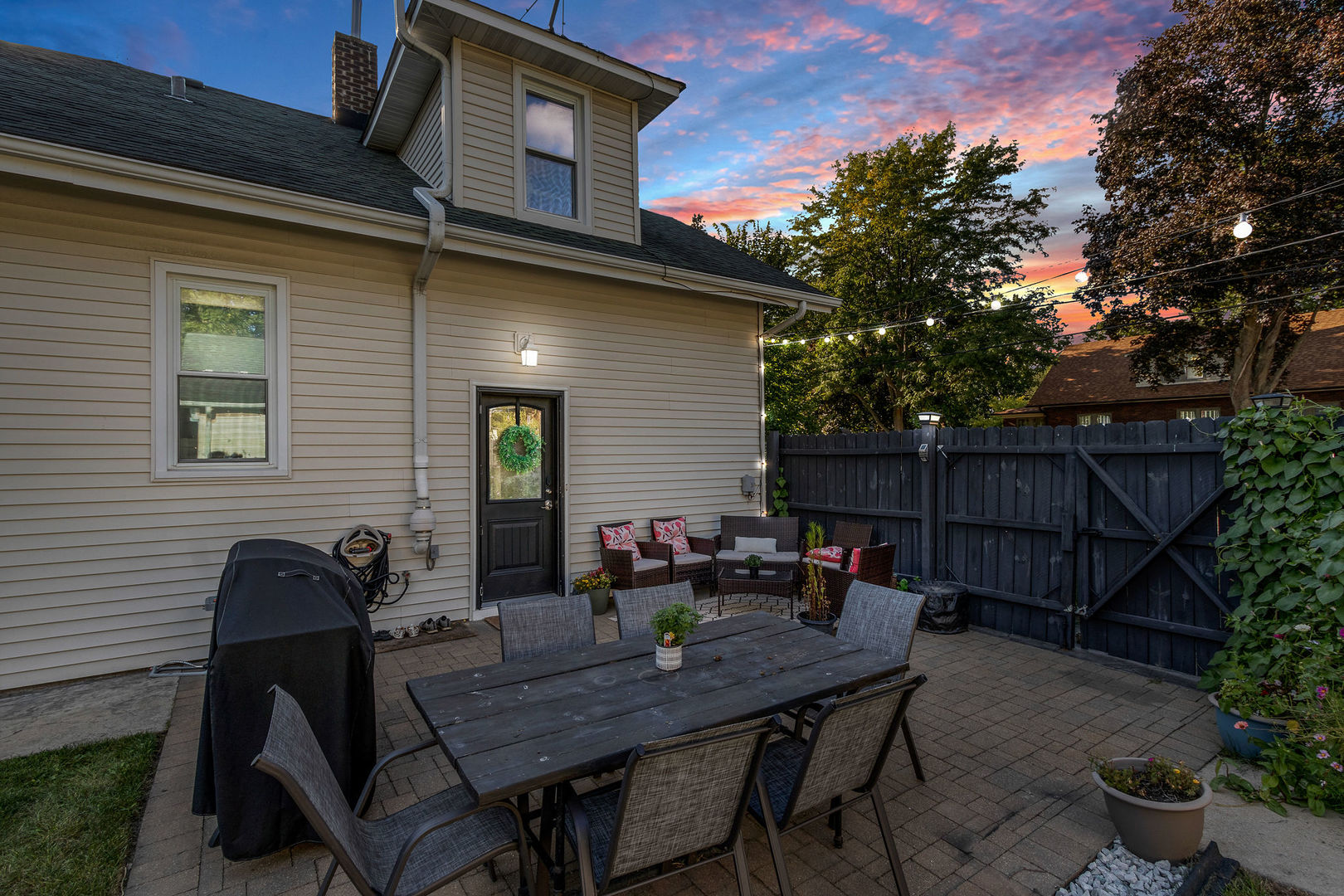189 1st Street, Crystal Lake, IL 60014