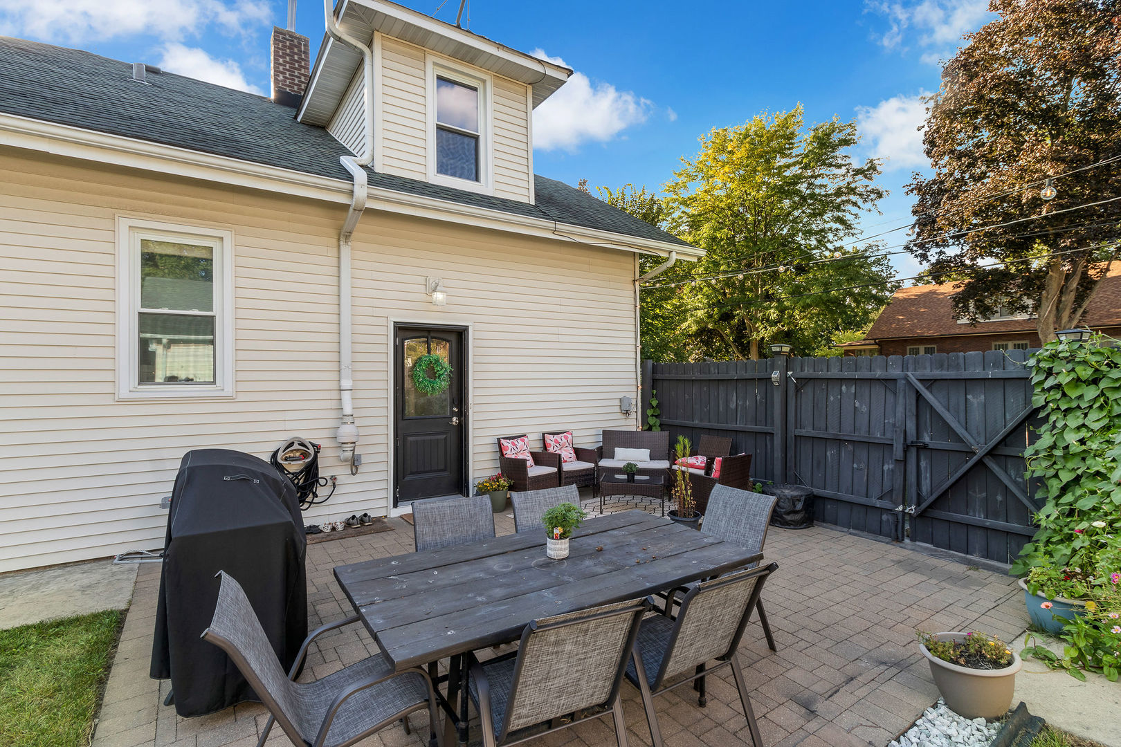 189 1st Street, Crystal Lake, IL 60014