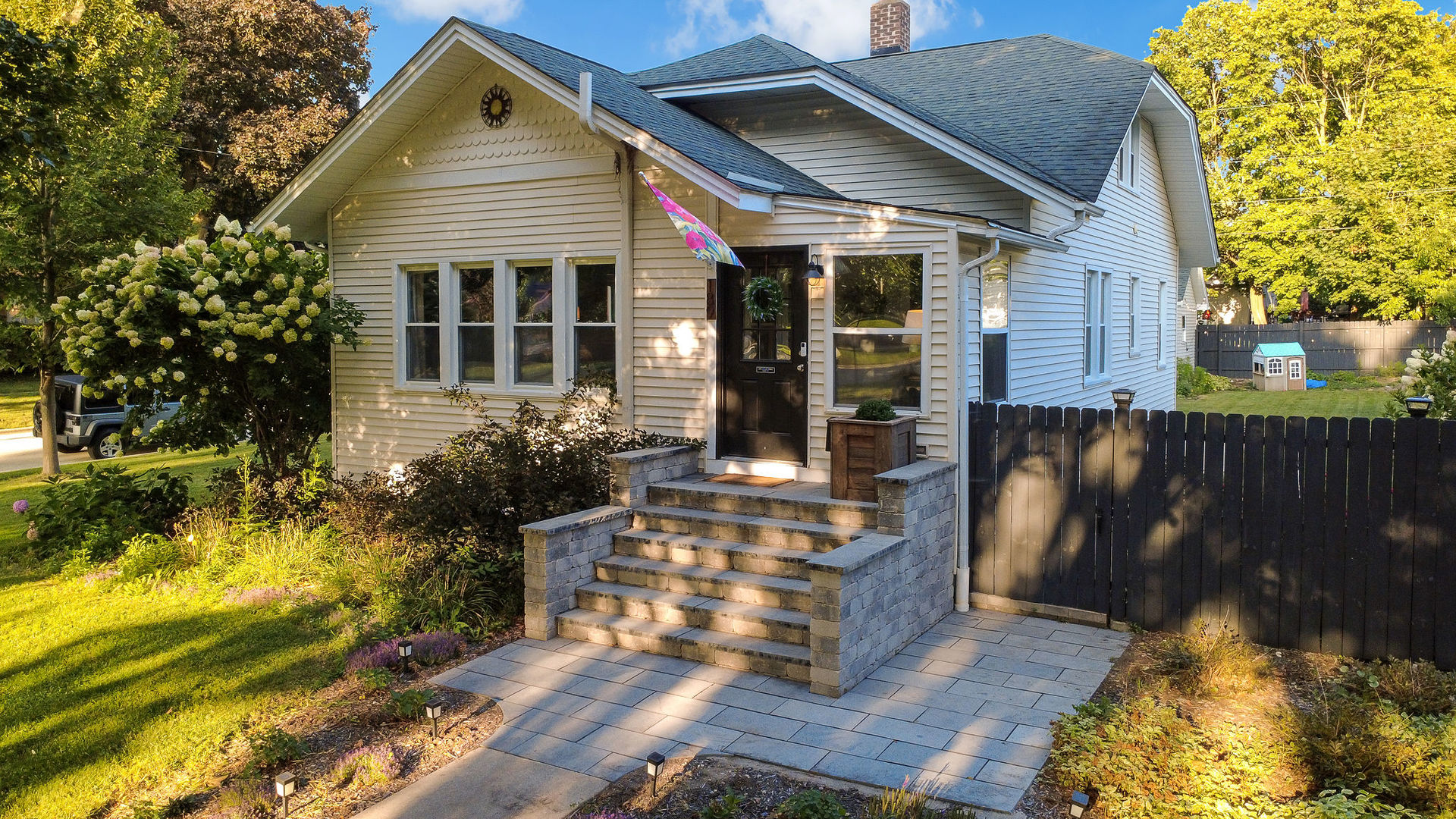189 1st Street, Crystal Lake, IL 60014