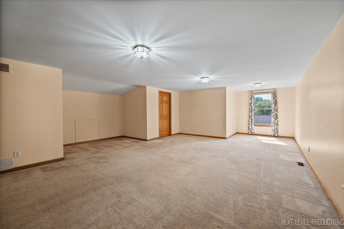413 Dover Court, Yorkville, IL 60560