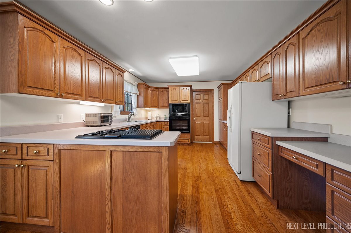 413 Dover Court, Yorkville, IL 60560