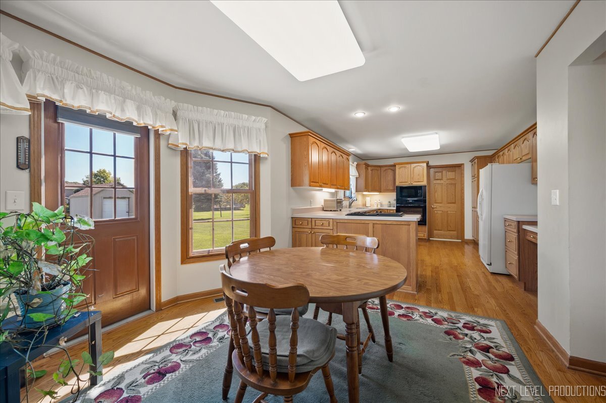 413 Dover Court, Yorkville, IL 60560