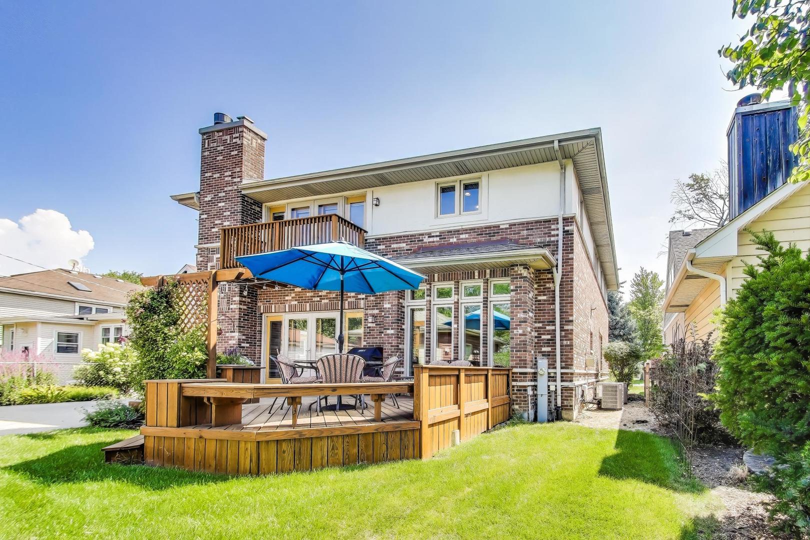 1632 S Vine Avenue, Park Ridge, IL 60068
