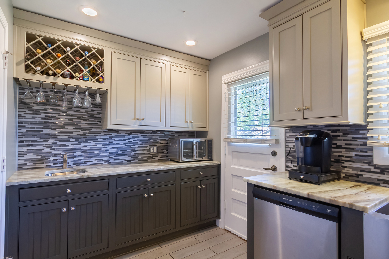 248 Clearmont Drive, Elk Grove Village, IL 60007