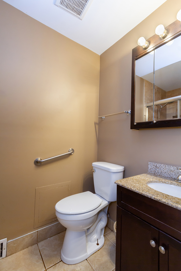 248 Clearmont Drive, Elk Grove Village, IL 60007