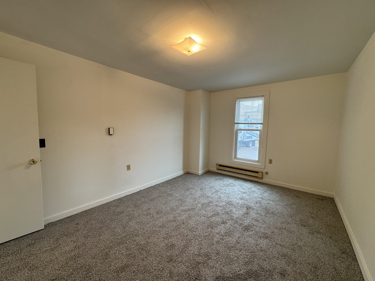 39 E Church Street #1W, Sandwich, IL 60548