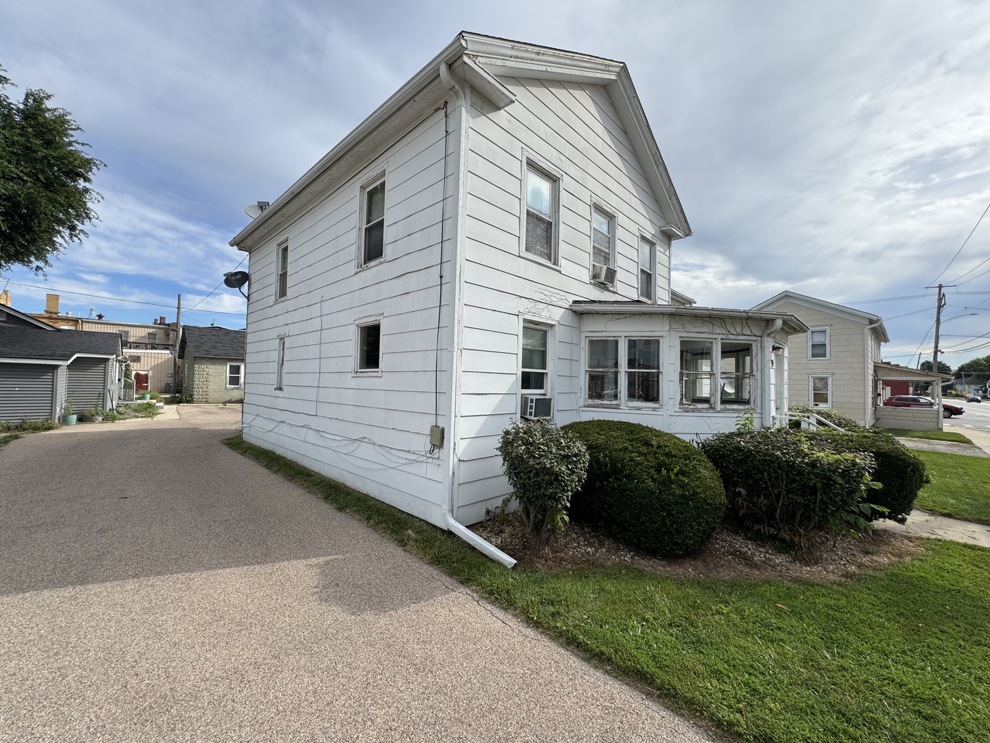 39 E Church Street #1W, Sandwich, IL 60548