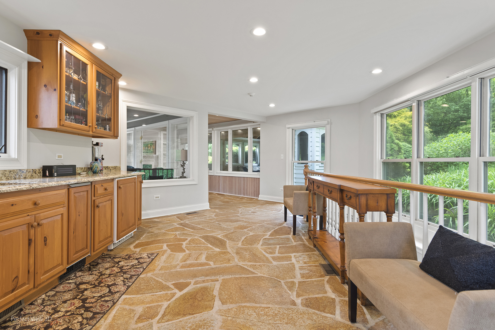 110 Inverway, Inverness, IL 60067