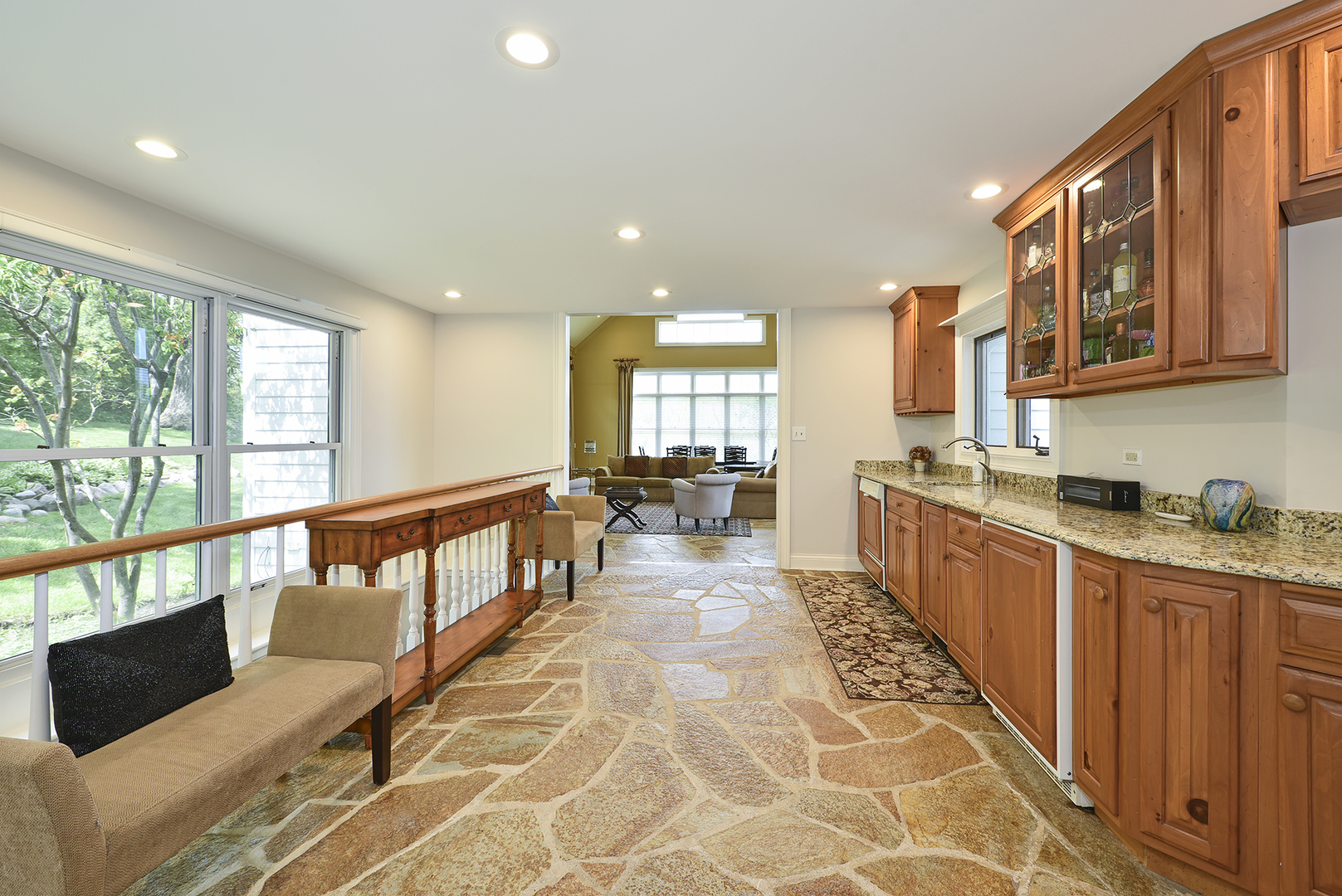 110 Inverway, Inverness, IL 60067