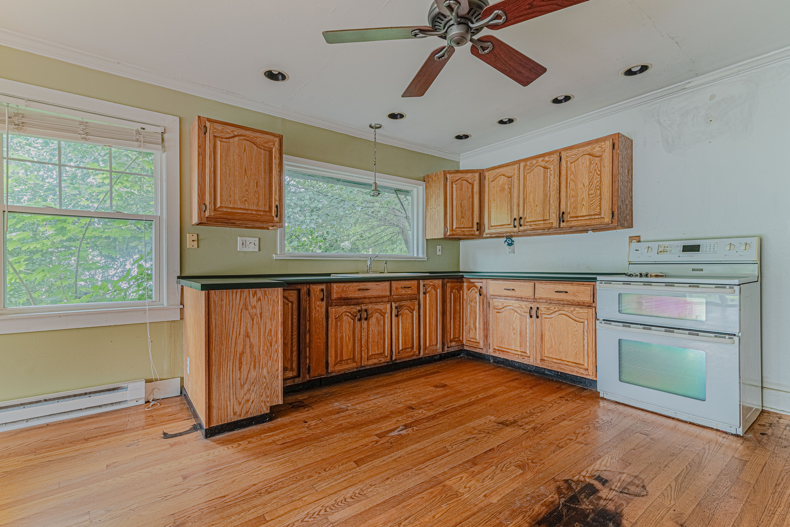 2108 Beach Drive, Fox River Grove, IL 60021