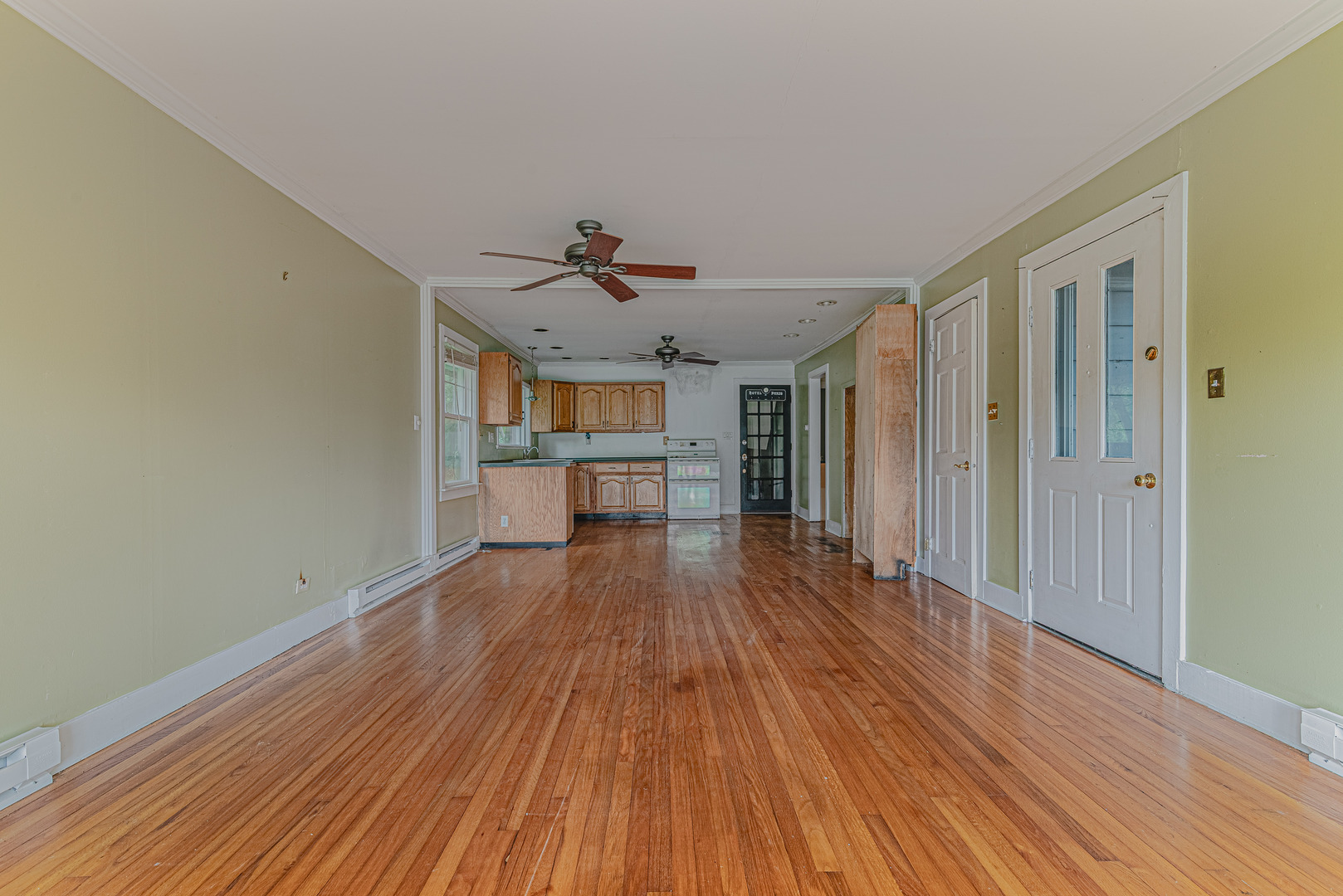 2108 Beach Drive, Fox River Grove, IL 60021