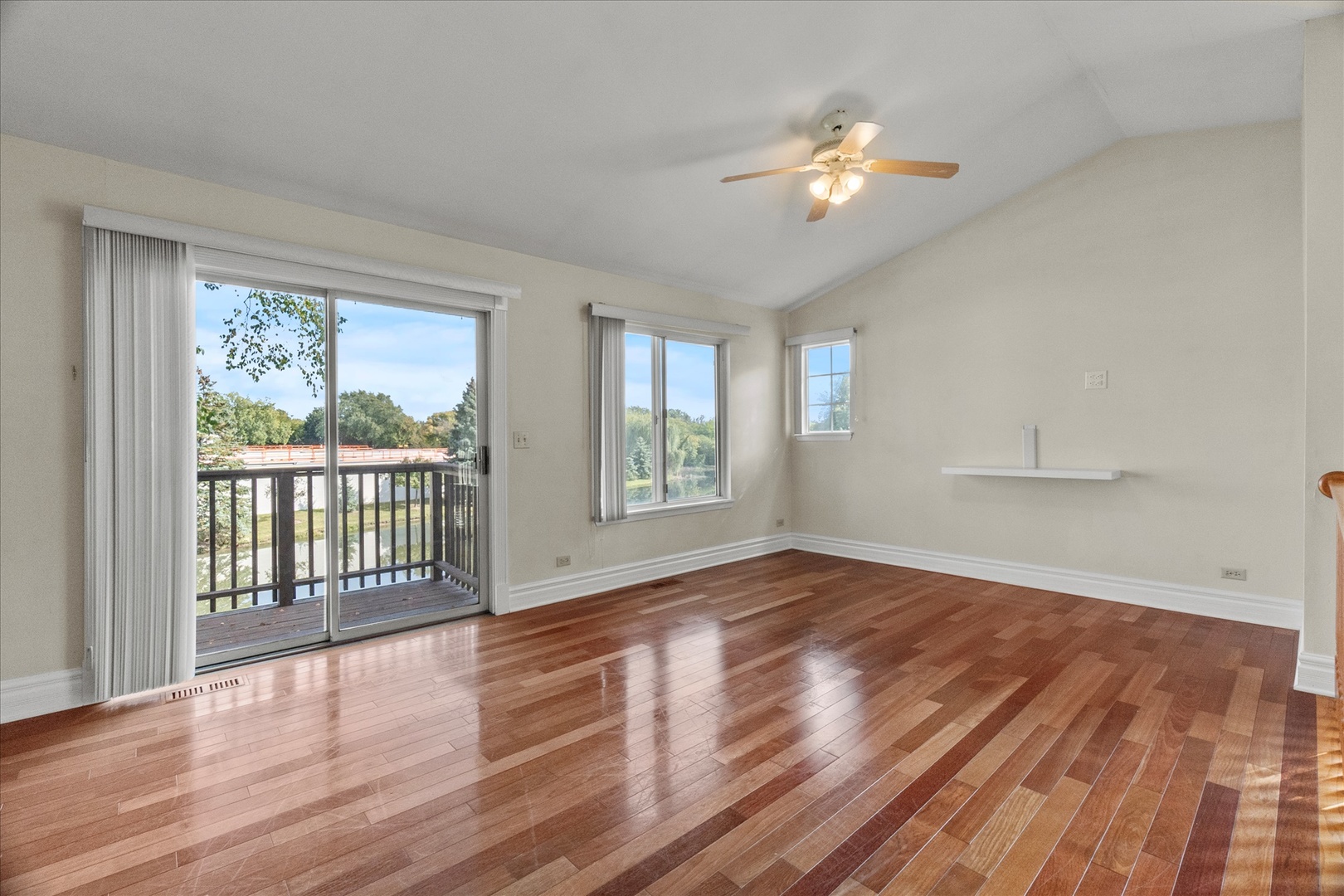 2669 S Embers Lane, Arlington Heights, IL 60005