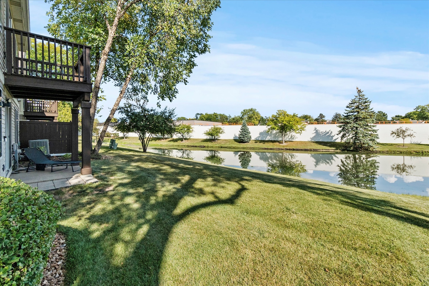 2669 S Embers Lane, Arlington Heights, IL 60005