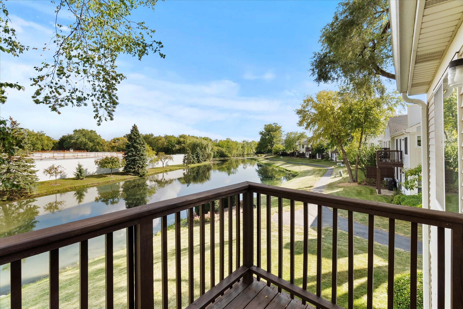 2669 S Embers Lane, Arlington Heights, IL 60005