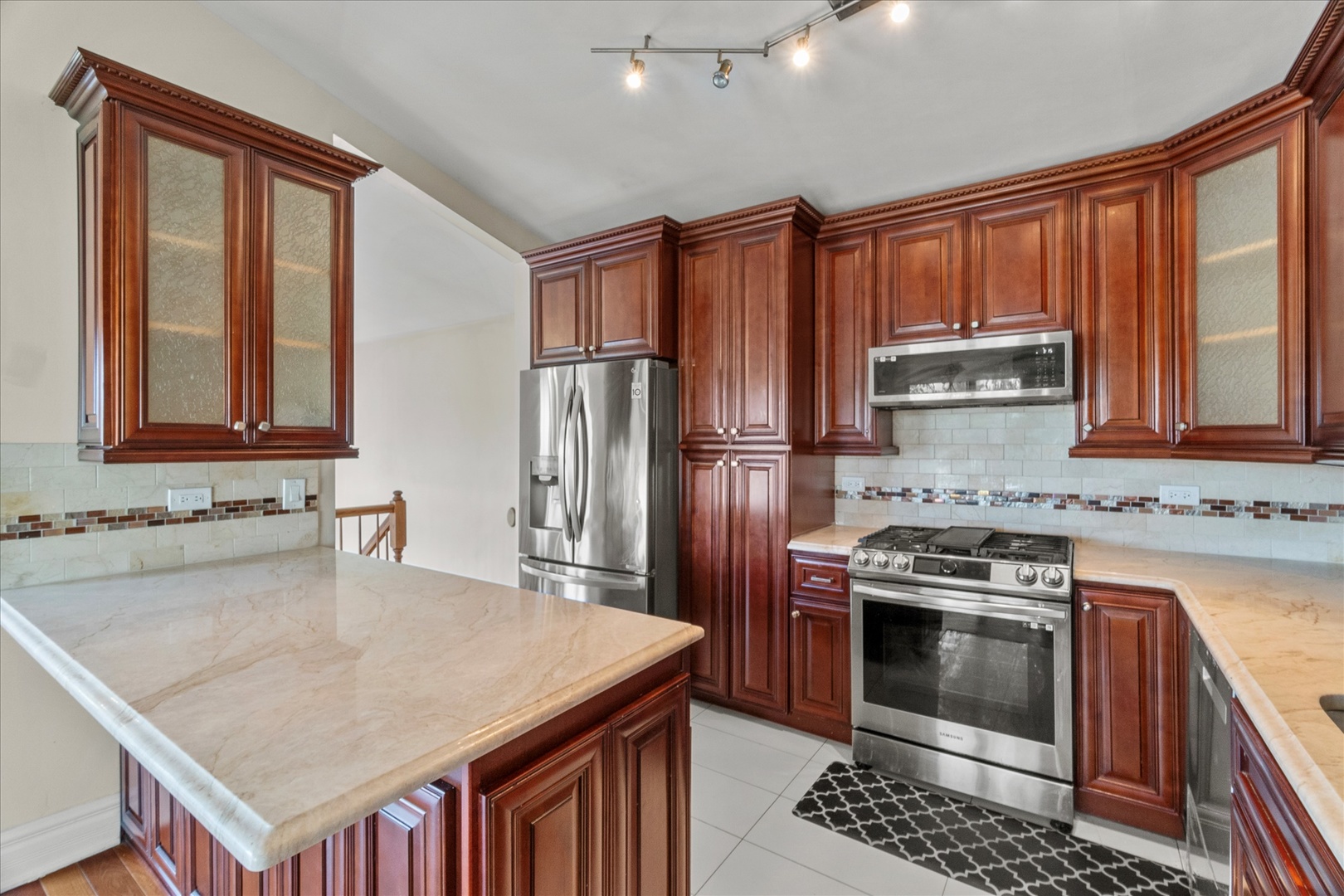 2669 S Embers Lane, Arlington Heights, IL 60005