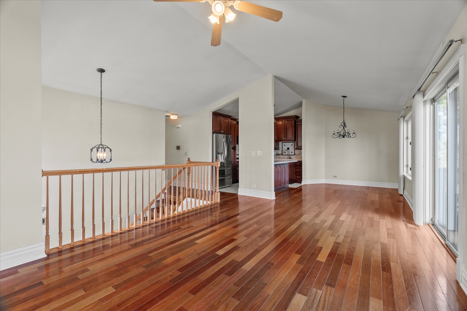 2669 S Embers Lane, Arlington Heights, IL 60005