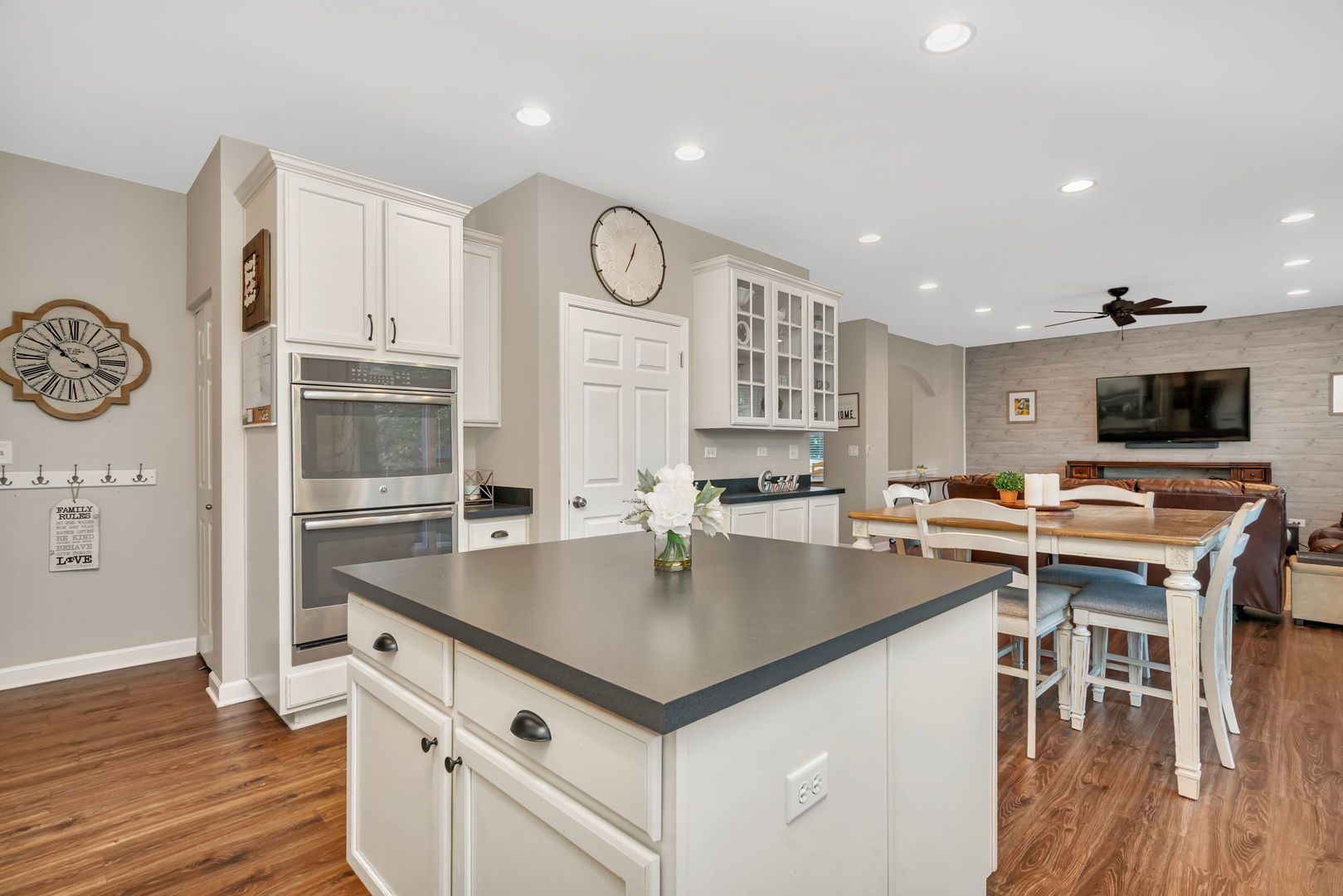 2284 Brookstone Drive, Bolingbrook, IL 60490