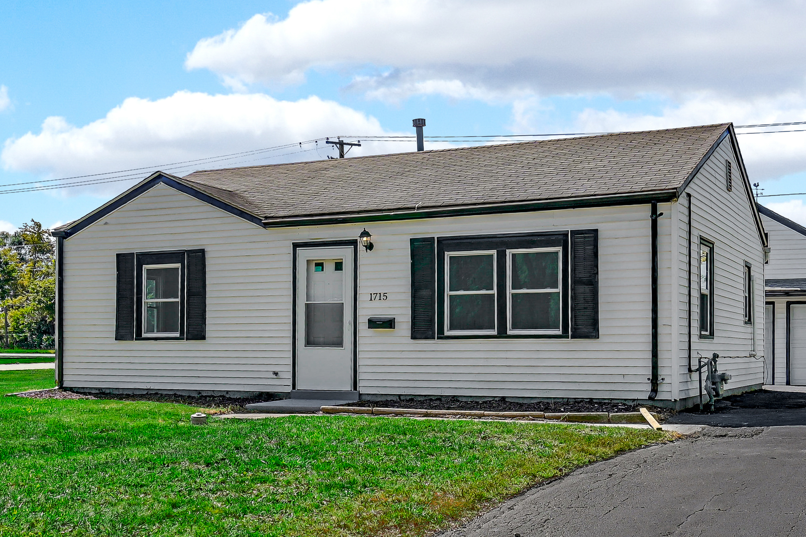 1715 Houston Avenue, Joliet, IL 60433