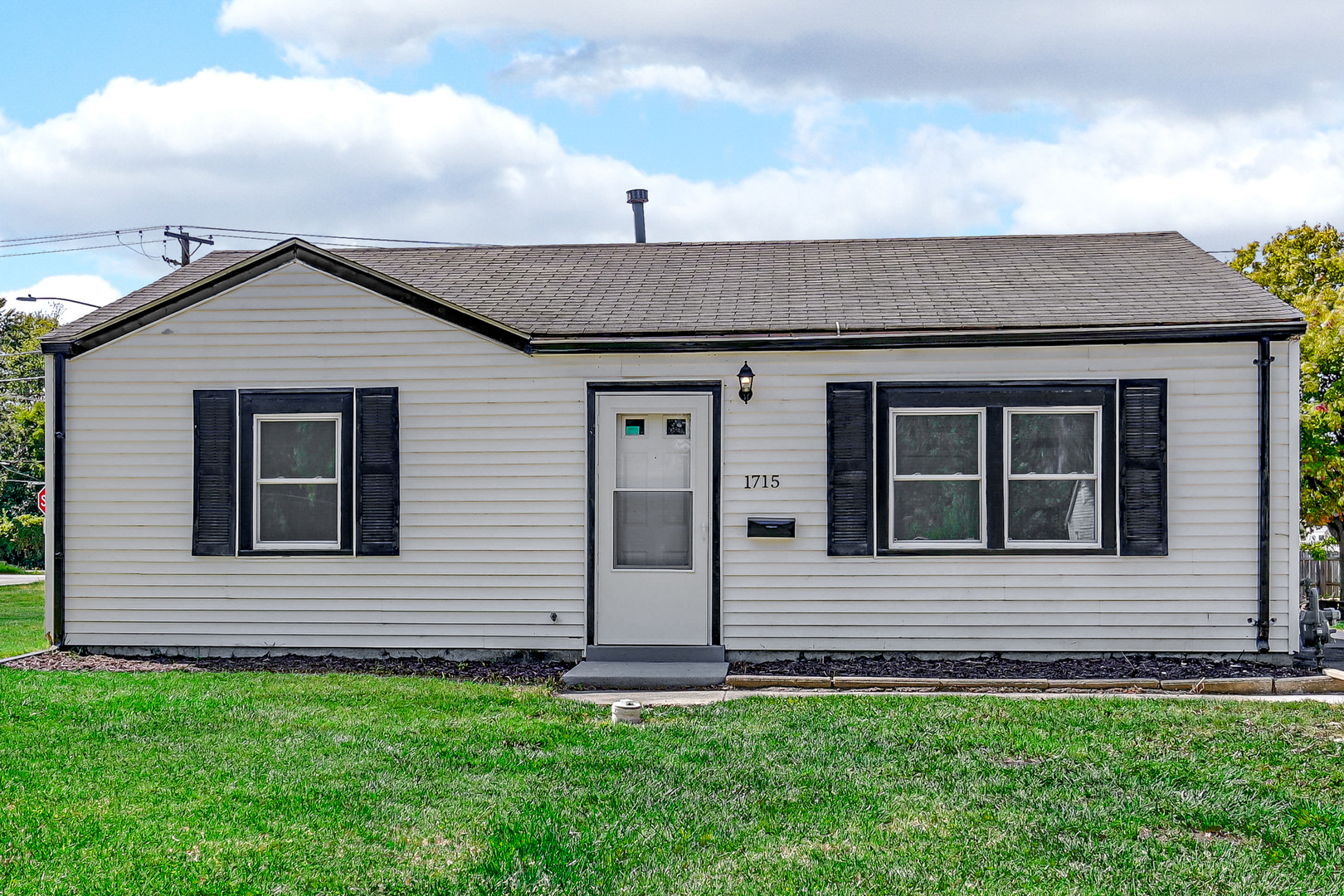 1715 Houston Avenue, Joliet, IL 60433