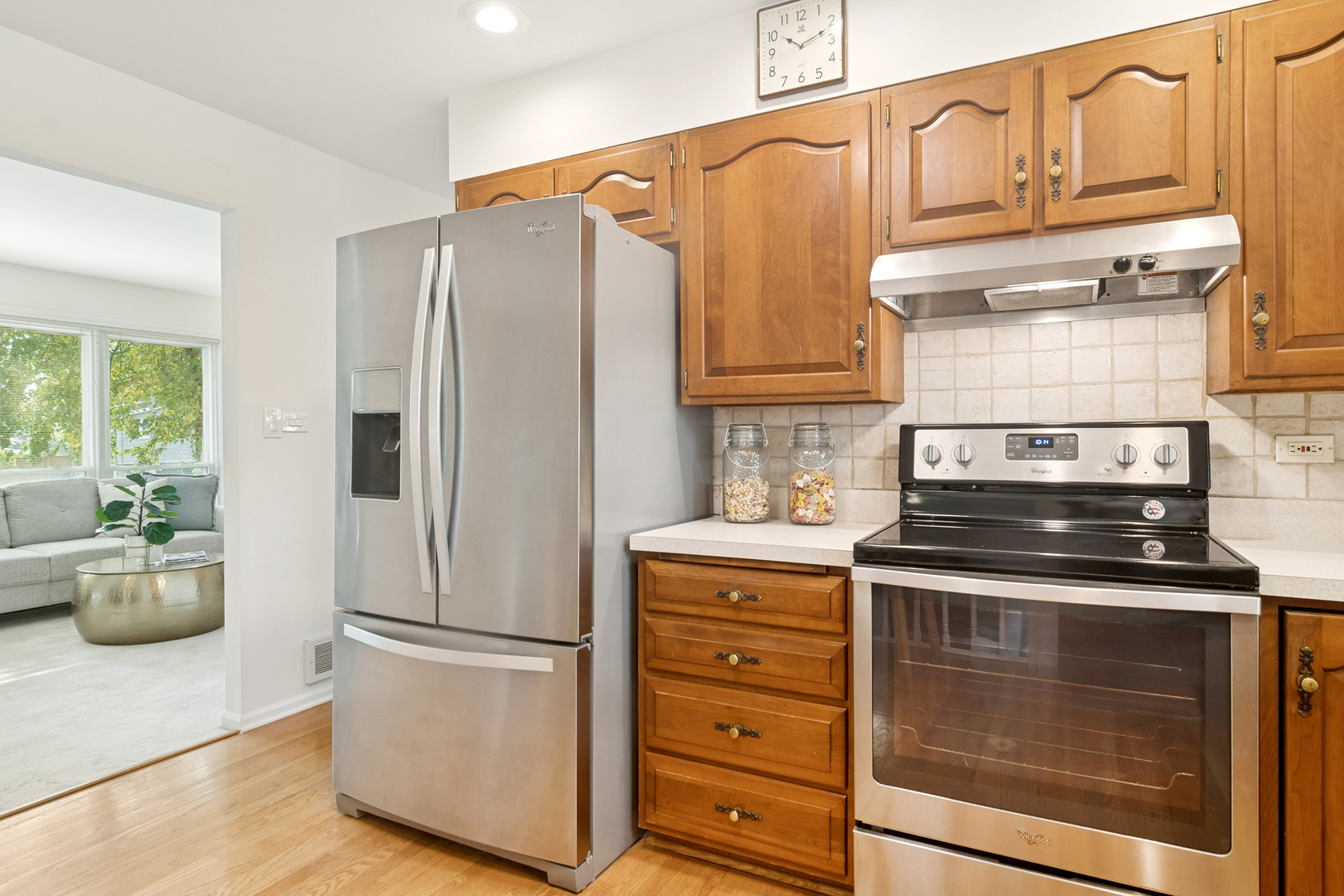 2340 N Lafayette Street, Arlington Heights, IL 60004