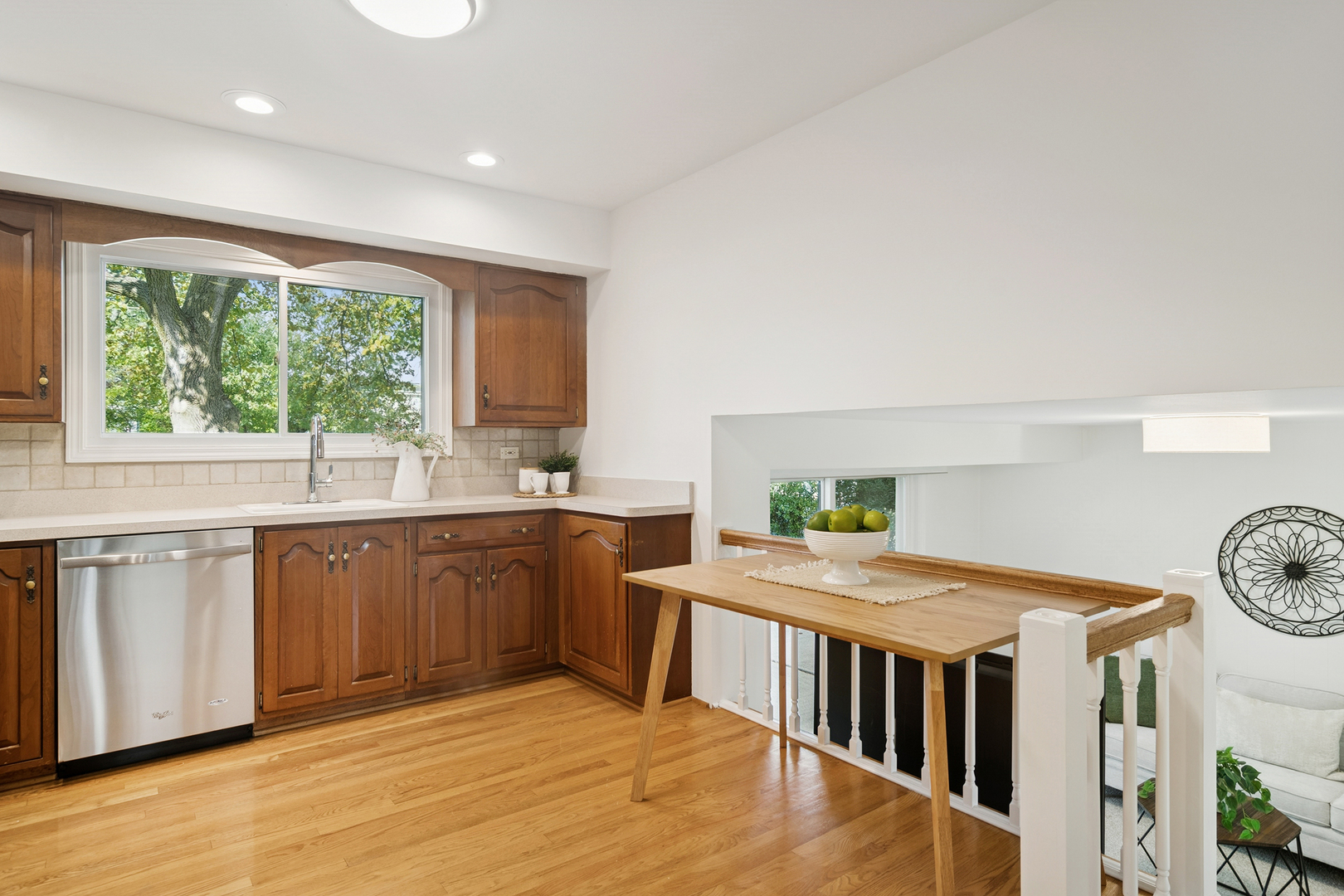 2340 N Lafayette Street, Arlington Heights, IL 60004