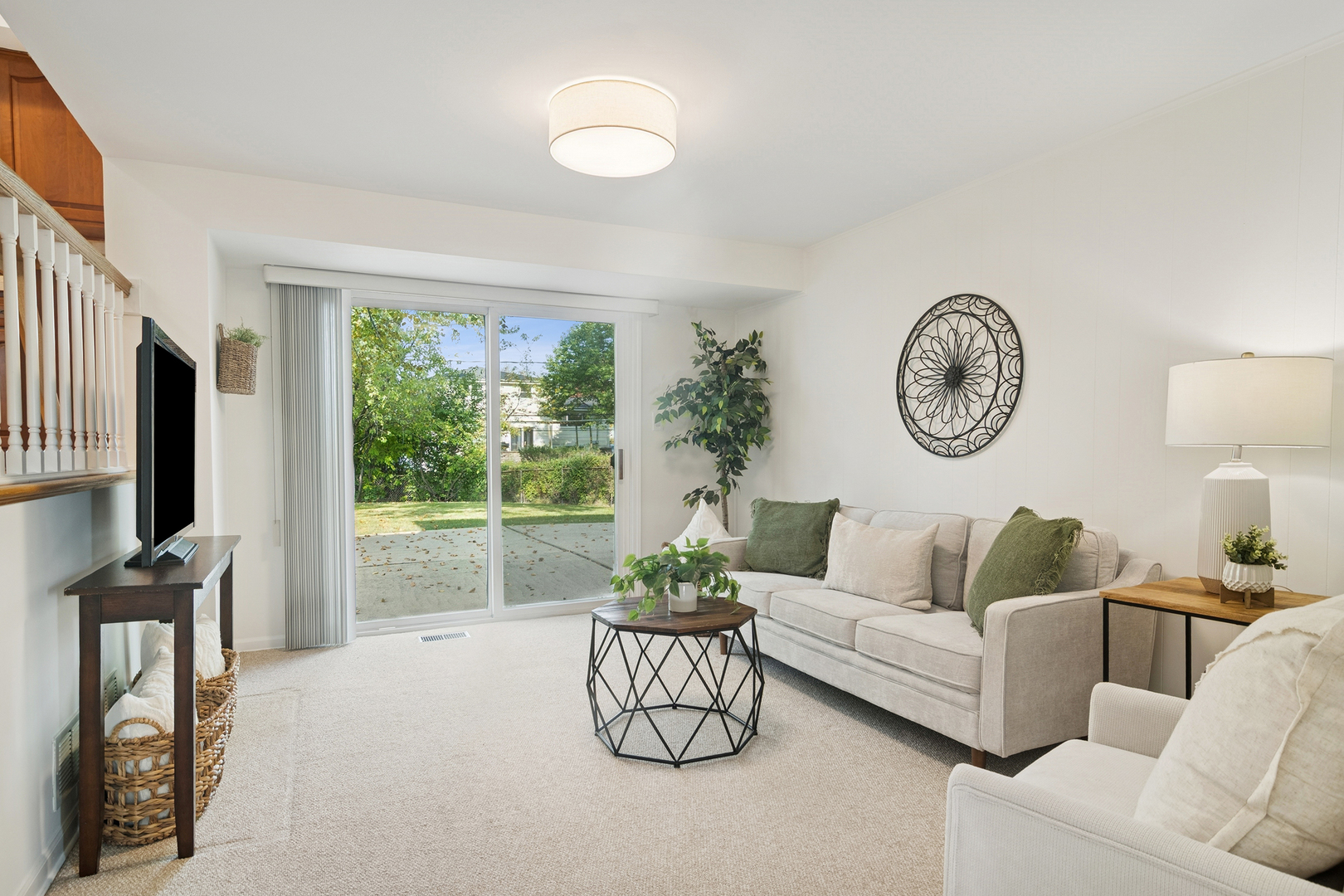 2340 N Lafayette Street, Arlington Heights, IL 60004