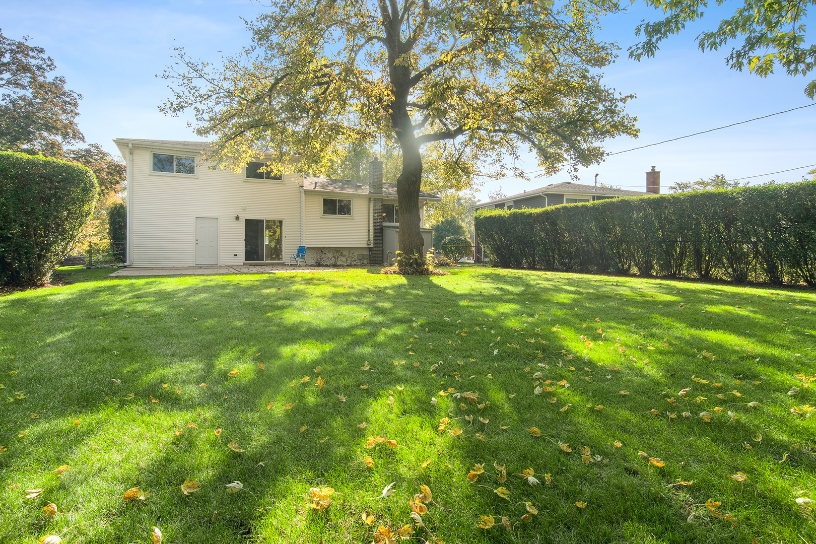 2340 N Lafayette Street, Arlington Heights, IL 60004