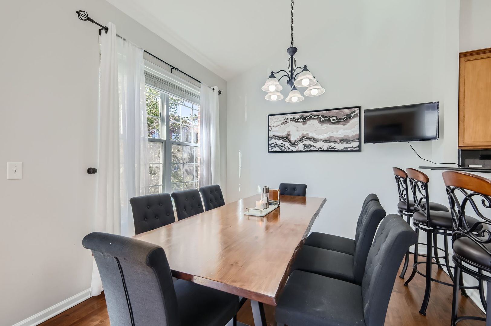 1912 Oxley Circle, Naperville, IL 60563