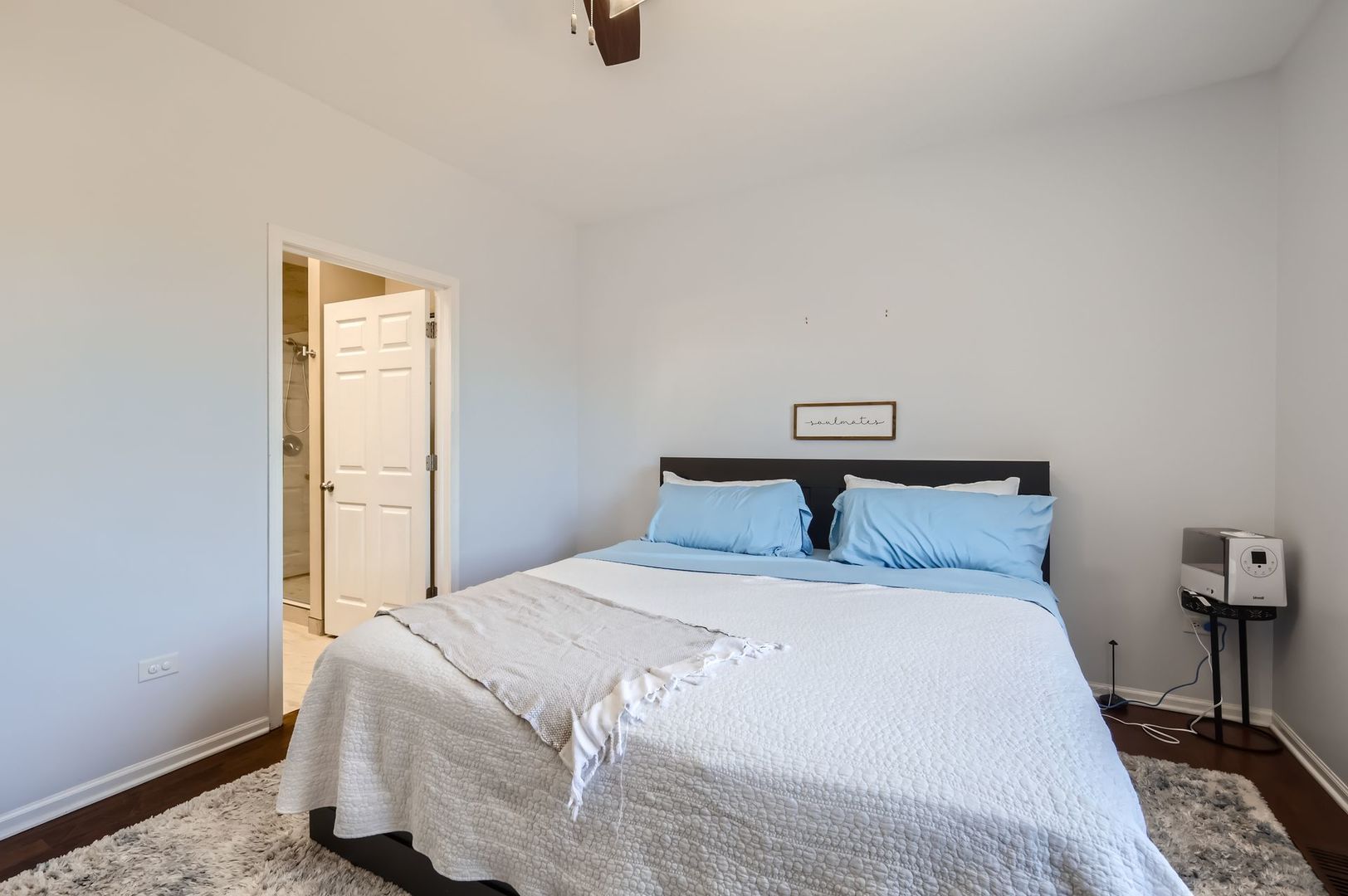 1912 Oxley Circle, Naperville, IL 60563