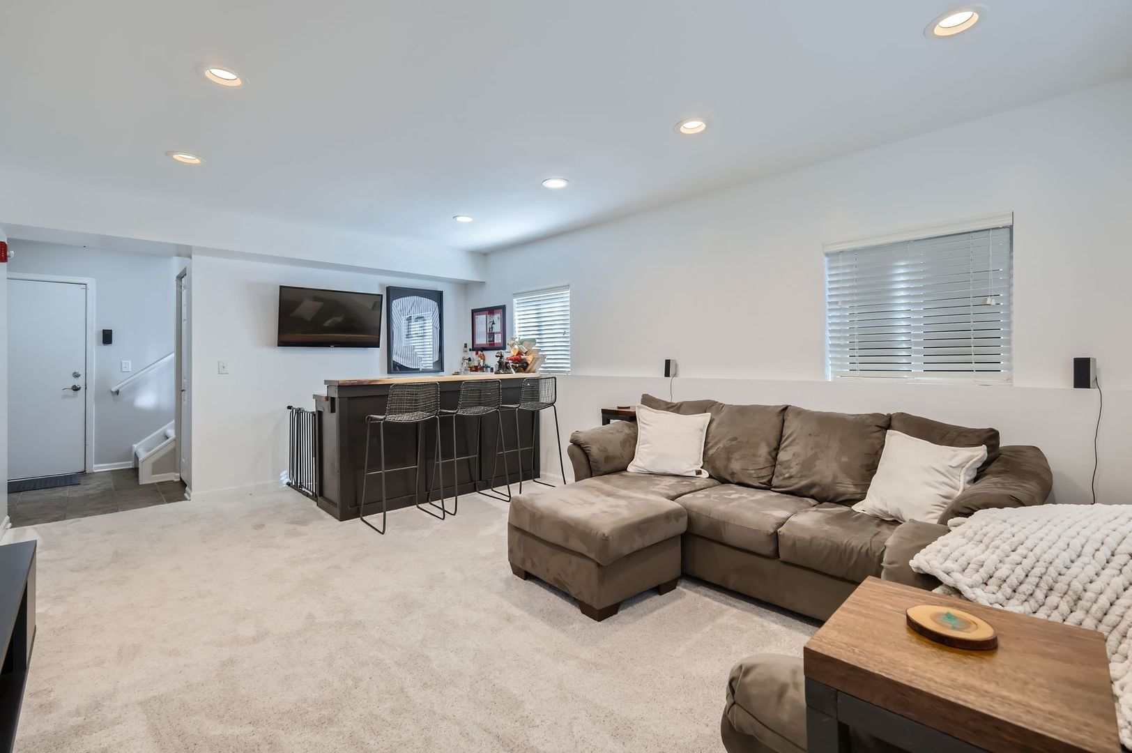 1912 Oxley Circle, Naperville, IL 60563